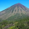 Berikut 17 Gunung Berapi Aktif yang Ada di Nusa Tenggara Timur beserta Ketinggiannya, Tertinggi Gunung Ranaka 