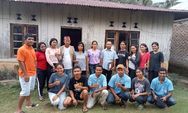 Dosen Unika Santo Paulus Ruteng Apresiasi Mahasiswa KKN di Cunca Wulang