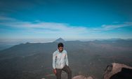 Wah, Pasangan Asmara yang Tiba di Puncak Gunung ini akan Langgeng Selamanya, Jangan Main-Main