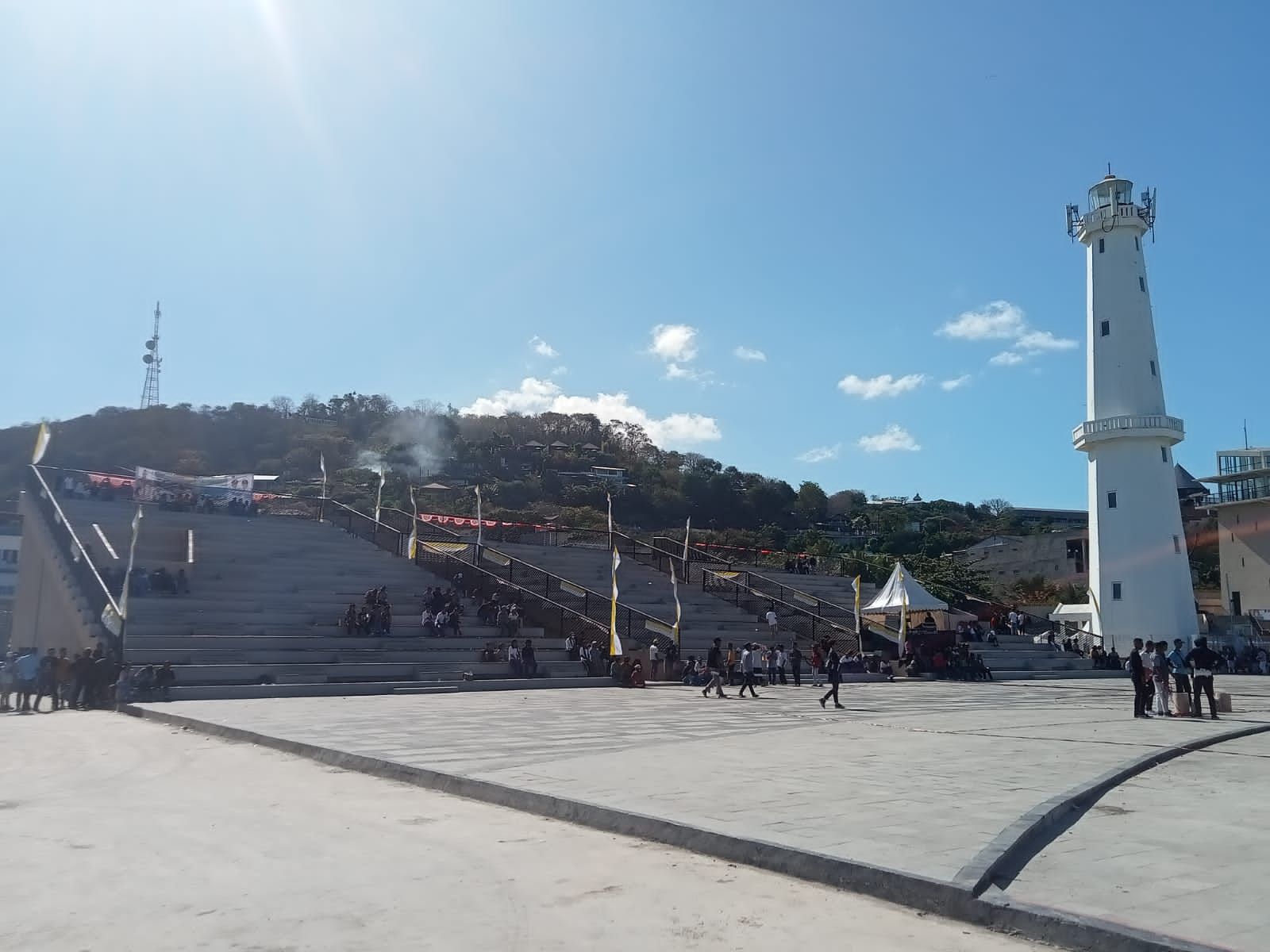 WFC Labuan Bajo. Berikut informasi Pemkab Mabar dan DPRD bertemu Pempus dan DPR RI berkaitan dengan pengelolaan 3 aset di Labuan Bajo. (Foto: KLIKLABUANBAJO.ID)